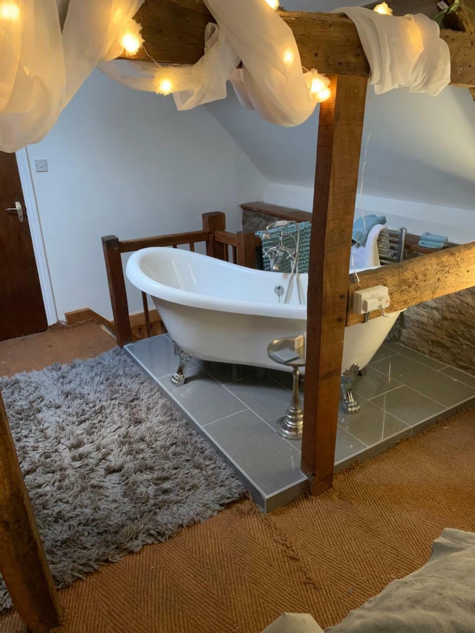 The Griffin Cottage Ludlow Bagian luar foto